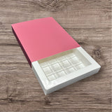 Scatola porta praline con alveoli in 3 dimensioni e 4 colori cipria scuro